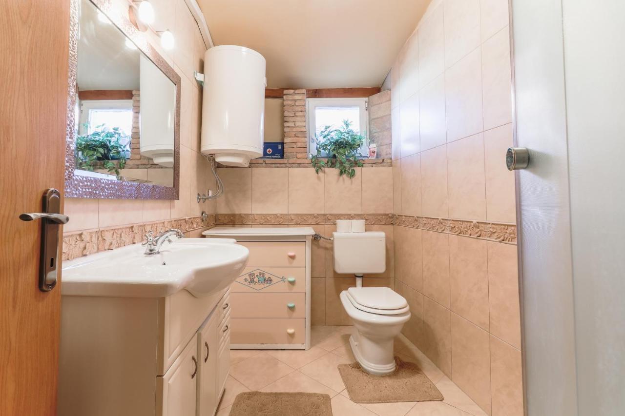 ורסאר Apartman Lena מראה חיצוני תמונה